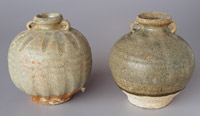 Sisatchanalai ringhandled jars, height 12 and 13cm