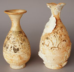 Sukhothai underglaze bottle-vases from the Turiang, heights 22 and 25cm